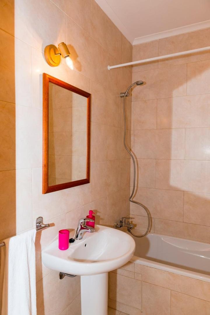 Appartement Tac - Alcantarilha House Extérieur photo